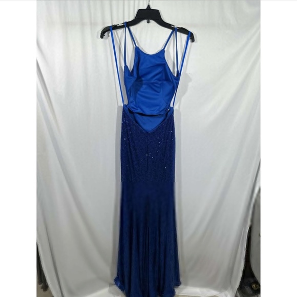 NEW $408 La Femme [ 00 ] Halter Sequin Open‎ Back Trumpet Gown Royal Blue - Picture 9 of 13